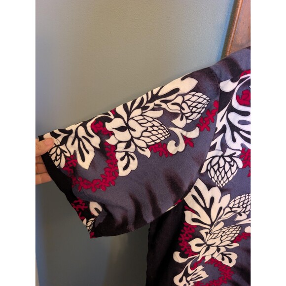 Vintage Black and Red Aloha Shirt: Mens Hawaiian Shirt Size XL - Picture 4 of 10